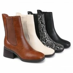 Journee Collection Booties DESREE