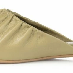 Journee Collection Flats ELIZZA