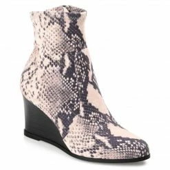 Journee Collection Booties HEPBURN