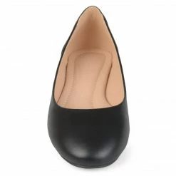 Journee Collection KAVN Flats