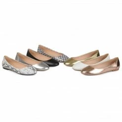 Journee Collection KAVN Flats