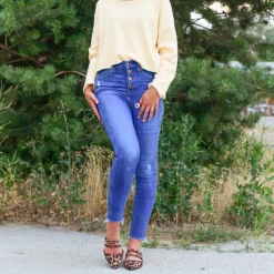 Journee Collection OLIVEA Flats