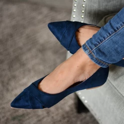 Journee Collection Flats WINSLO