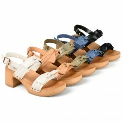 Journee Collection TIA Heels