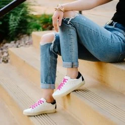 Journee Collection ERICA STANDARD WIDTH Sneakers