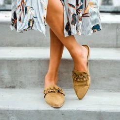 Journee Collection KESSIE Flats