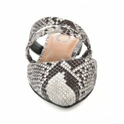 Journee Collection OLIVEA Flats