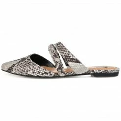 Journee Collection OLIVEA Flats