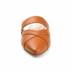 Journee Collection STASI Flats