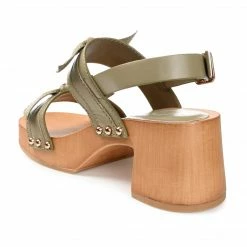 Journee Collection TIA Heels