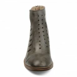 Journee Signature ULIMA Booties