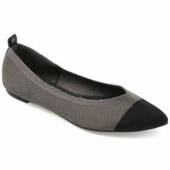 Journee Collection VEATA Flats